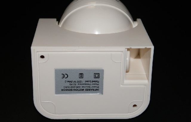 PIR Motion Sensor 110V ~ 240V AC white colour